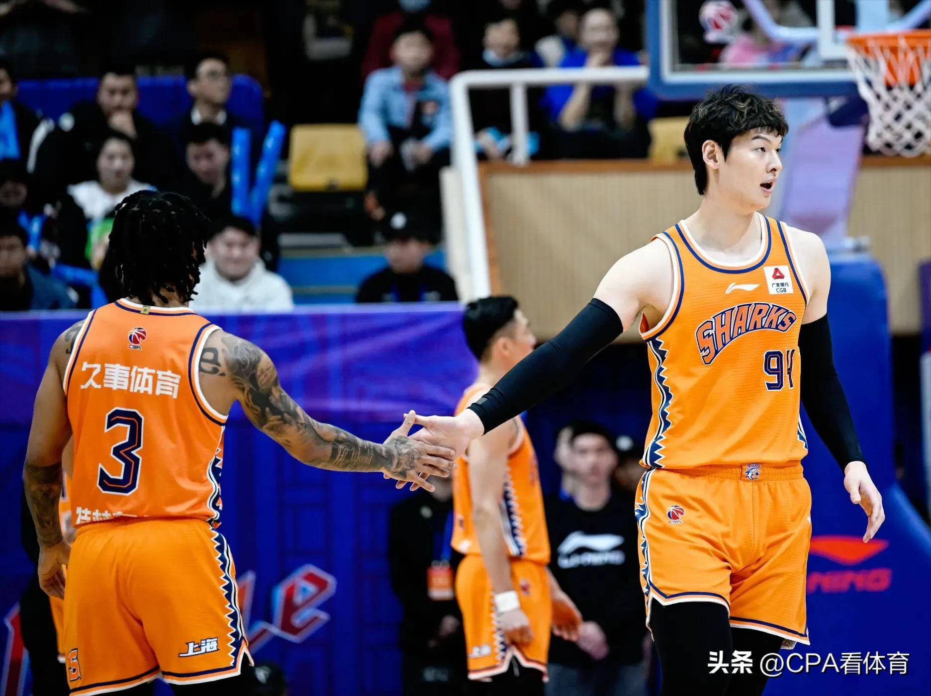 南宫体育集团-辽宁本钢迎CBA季后赛关键赛，窗口期官宣签约，球迷炸锅，数据趋势出现新变化的简单介绍