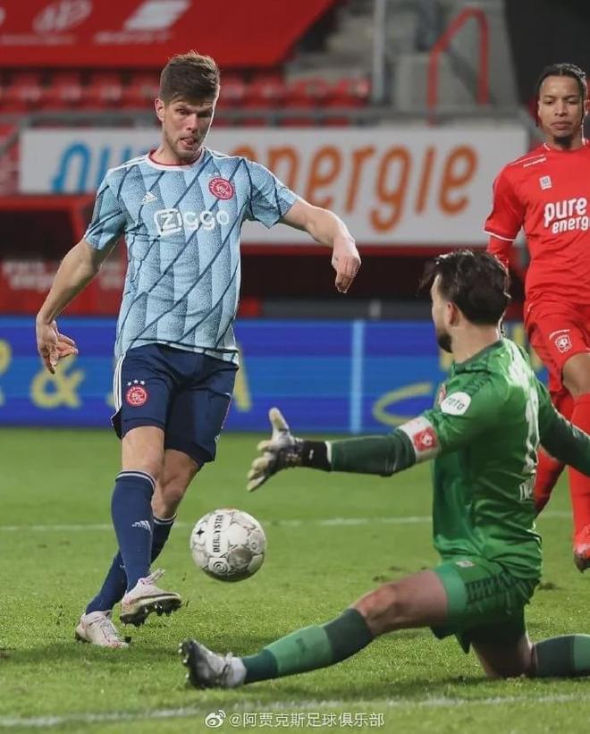NG Sports-阿贾克斯训练开放日，赛前遗憾出局引欢呼，德甲在即，团队化学反应显著(阿贾克斯个人简介)